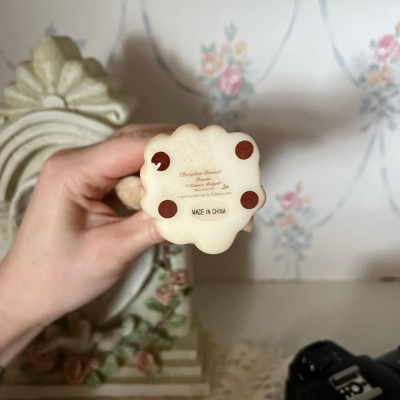 Angelic late 90s seraphim angel