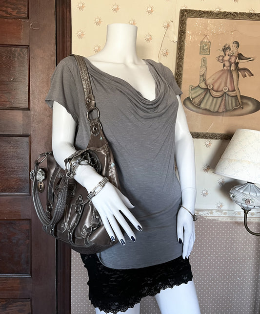 Mid 2000s apt 9 slouchy top