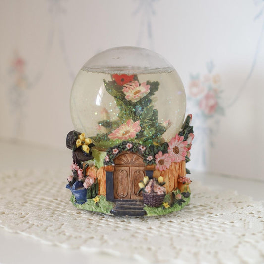 vtg ladybug glitter snow globe