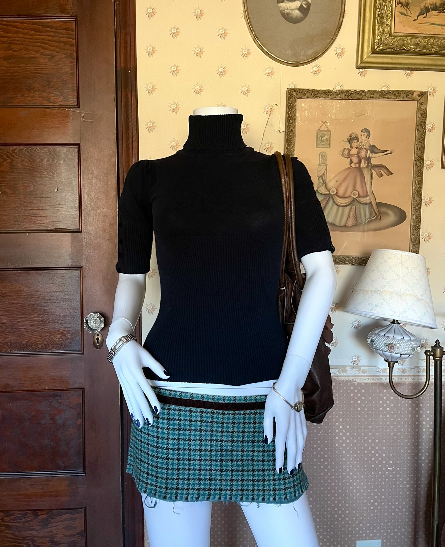 2000s max rave short sleeve turtle neck top